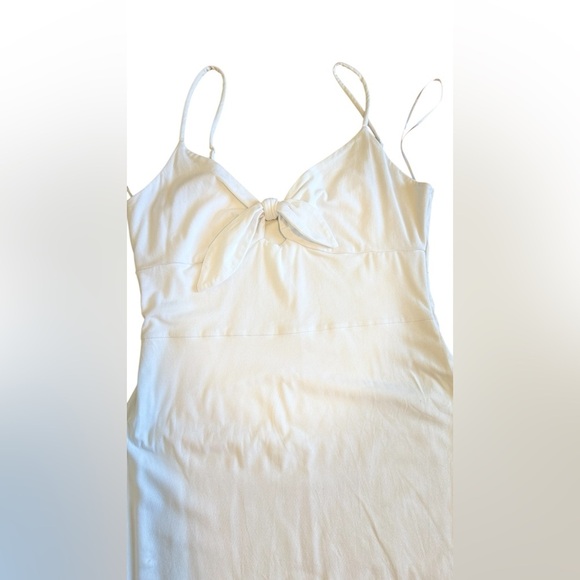 GUESS Women’s White Dress - Picture 2 of 6